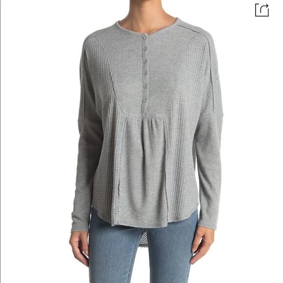 Gibsonlook Grey Mixed Rib Waffle Henley Knit Top - Picture 1 of 9